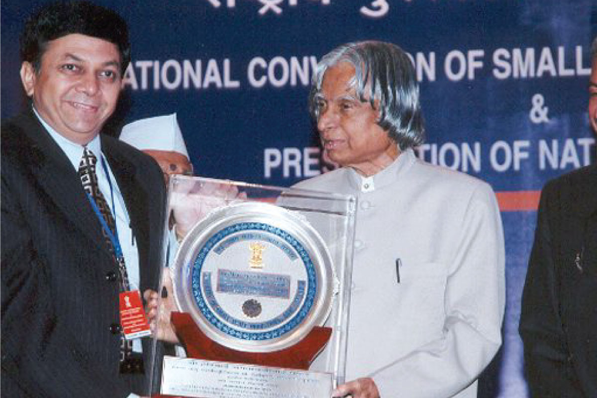 Award presented by Dr. A P J Abdul Kalam, President of India, for Best Quality Herbal Medicine